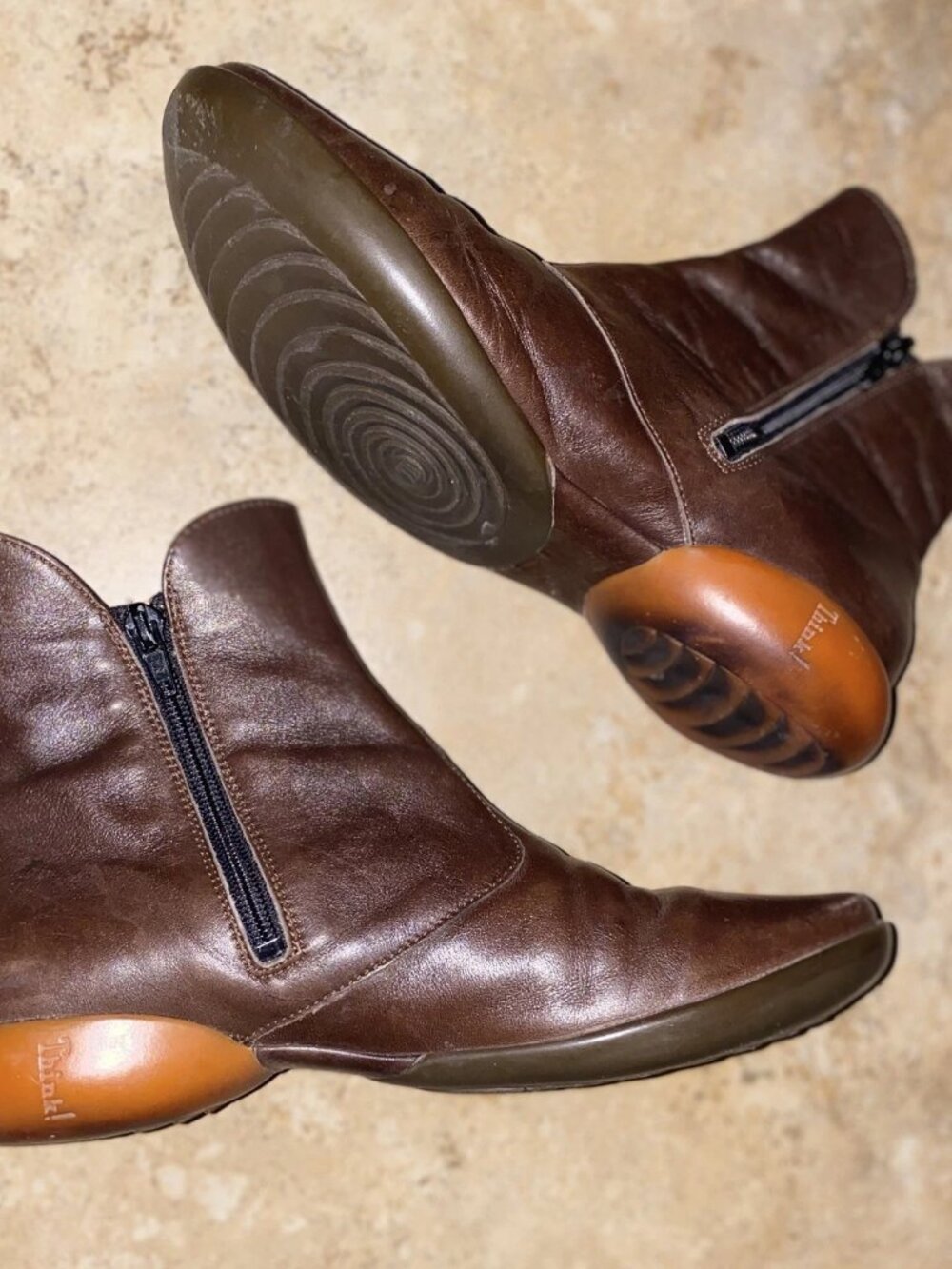 Think! Brown Leather Chelsea Ankle Boots Orange Dot Sz 9 US - Picture 4 of 16
